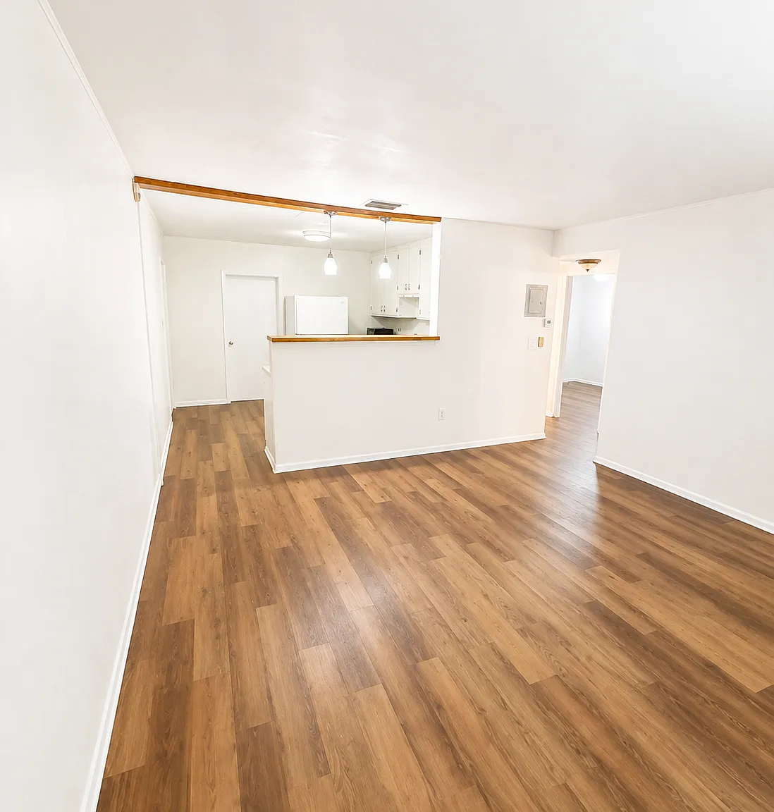 2 bed, 1302 sqft, $2,000 — Photo 3