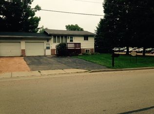 408 E Linden St, Abbotsford, WI 54405