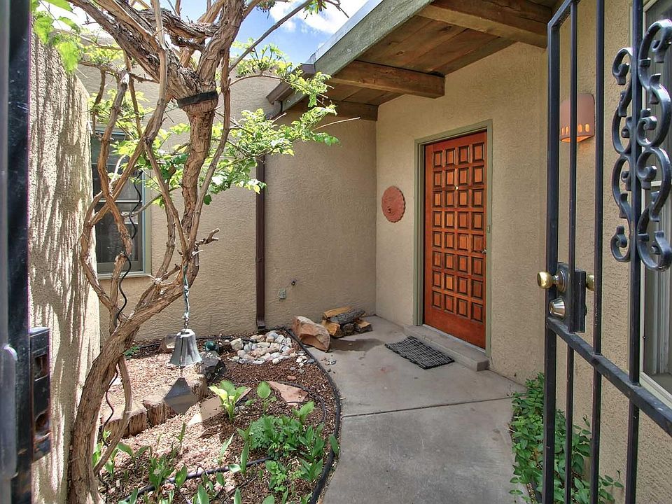 1st image of 508 Camino Espanol NW