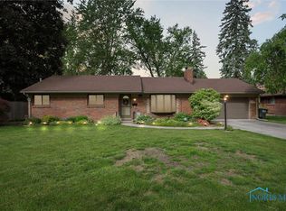 2340 Green Valley Dr, Toledo, OH