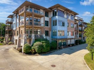 1403 Copper Trce APT 407, Cleveland Heights, OH 44118