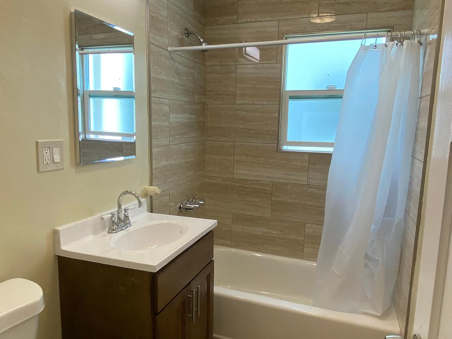 1405 E Ocean Blvd — Photo 4