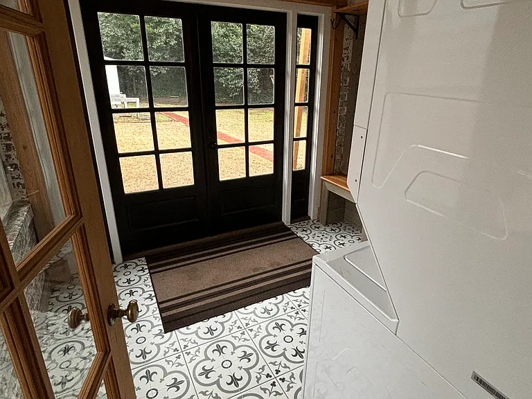 172 Florida Ave — Photo 15