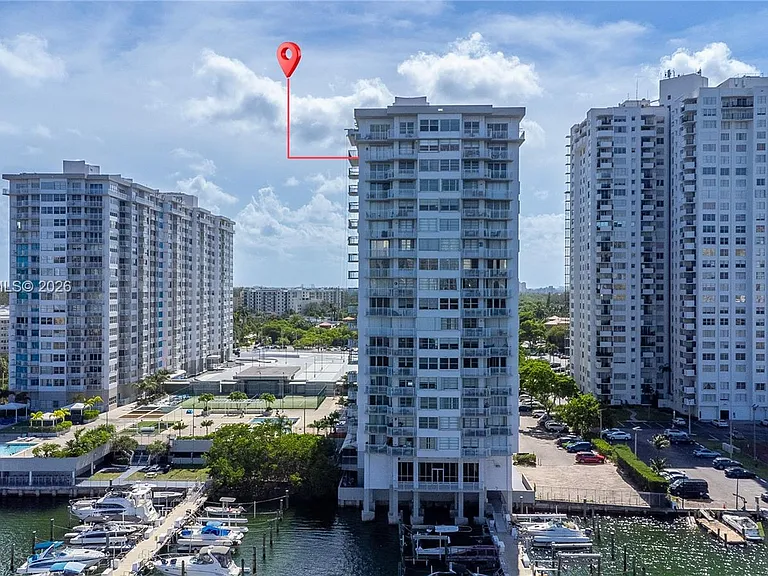 18081 Biscayne Blvd #1903 — Photo 34