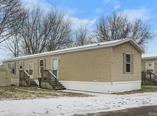 51074 Mott Rd TRAILER 61, Canton, MI 48188