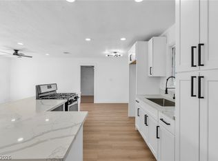 1115 Arrowhead Ave, Las Vegas, NV 89106