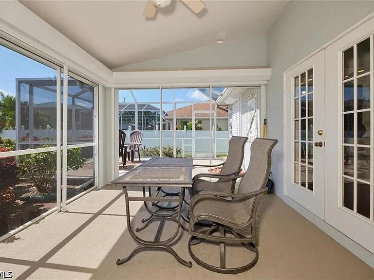 5507 SW 14th Pl — Photo 18