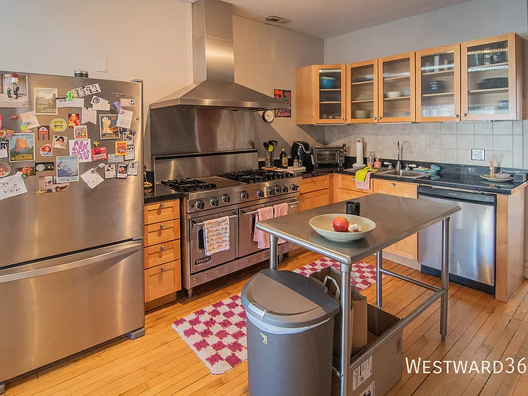 3707 N Bosworth Ave #2 — Photo 2