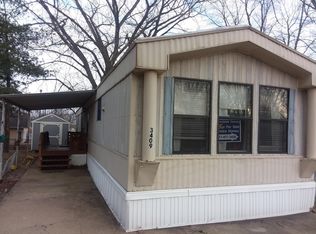 3409 Kent Ave, Decatur, IL 62526