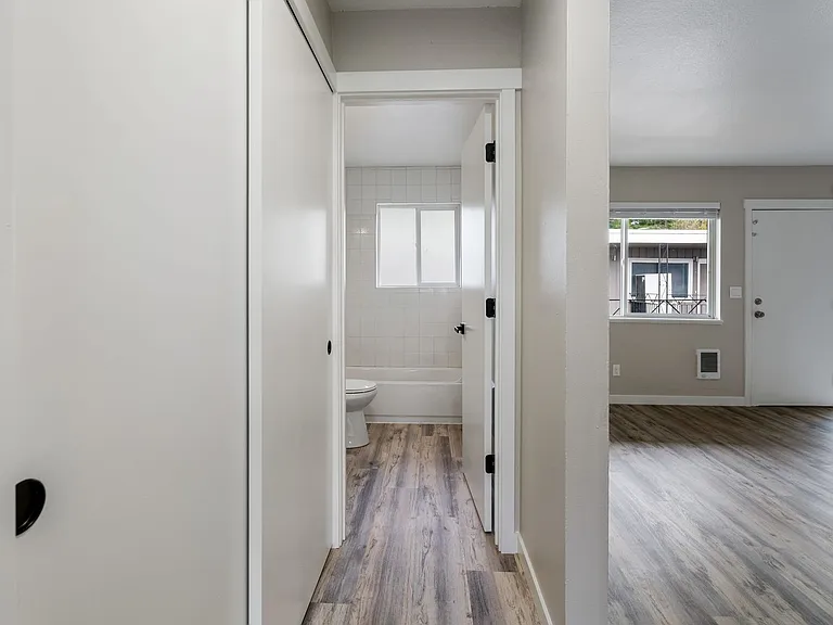 Eastside Village Apartments — Photo 44