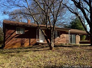 320 Wilson St, Statesville, NC 28677