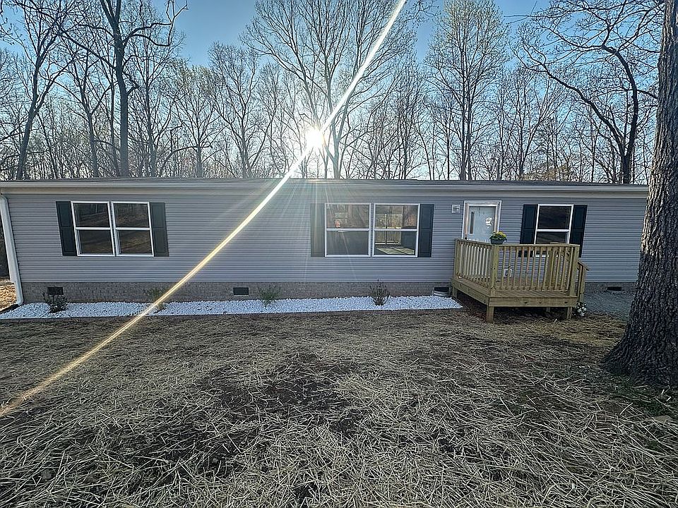 1st image of 110 Matthew Dr