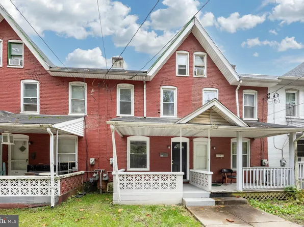 366 Valley Rd, Coatesville, PA 19320