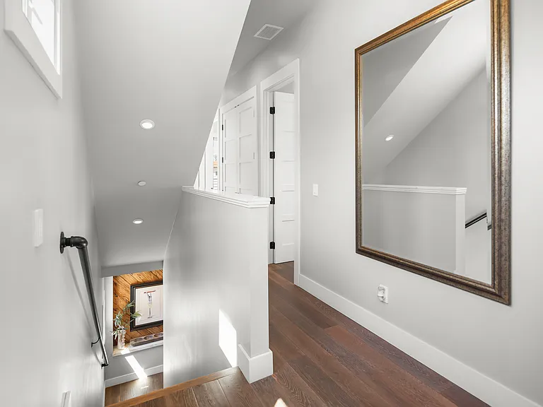218 J Ave — Photo 32