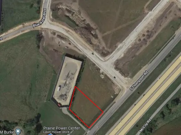 2 S Thompson Rd, Sun Prairie, WI 53590