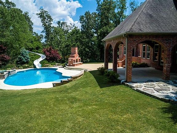 5th image of 1406 Le Chesnay Dr