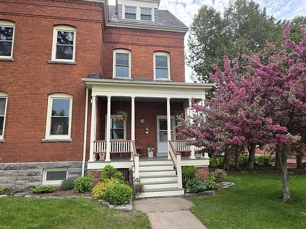 144 Us Oval, Plattsburgh, NY 12903