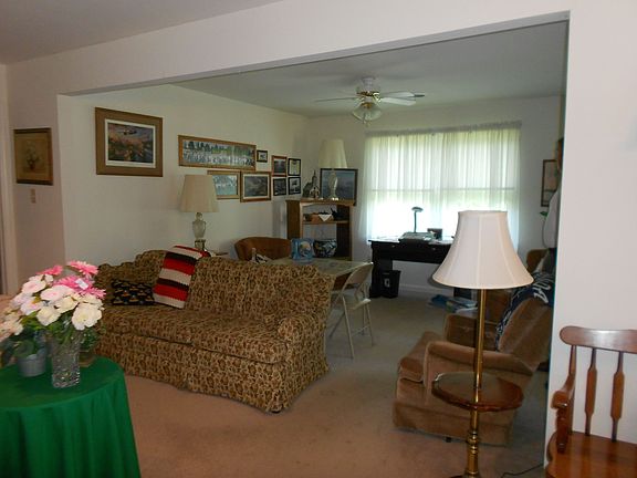 2nd image of 262 Sunbrook Dr