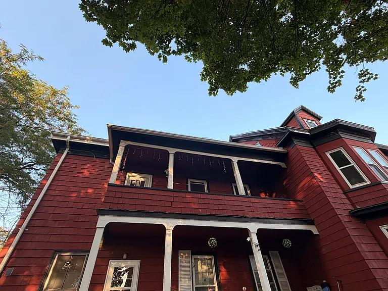 90 Farnham St #2 — Photo 9