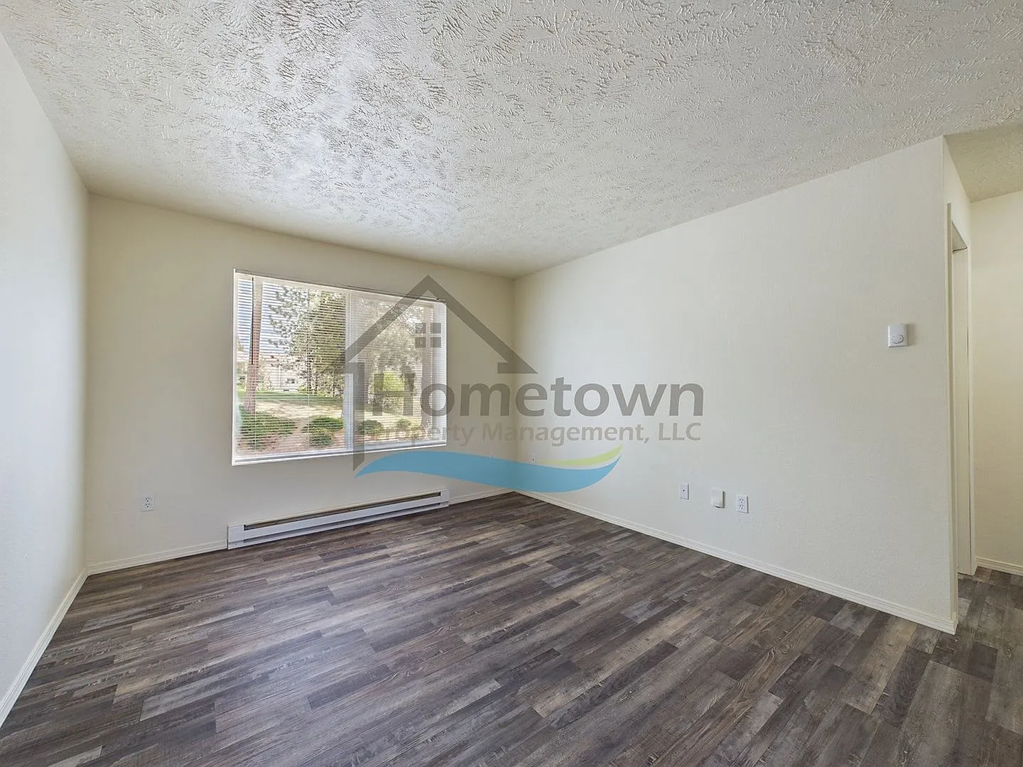 1205 W Emma Ave — Photo 4