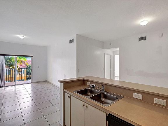 5th image of 7280 NW 114th Ave #3088