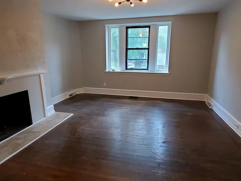 4537 Spruce St #A2 — Photo 1