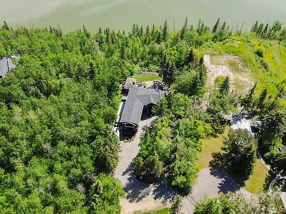 3rd image of 5 Donsdale Cres NW