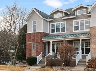 5474 Coachman Pl, Fitchburg, WI 53711