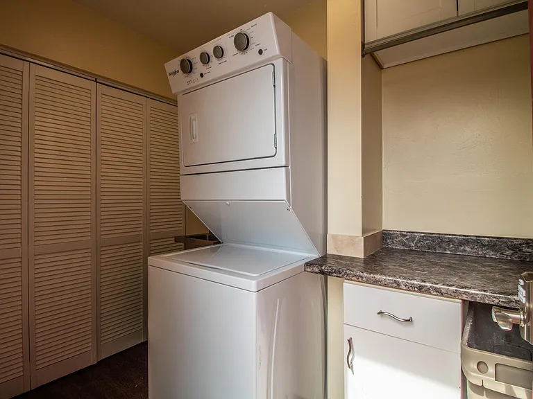 2704 N Dustin Ave — Photo 30