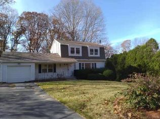 61 Webster Rd, East Lyme, CT 06333