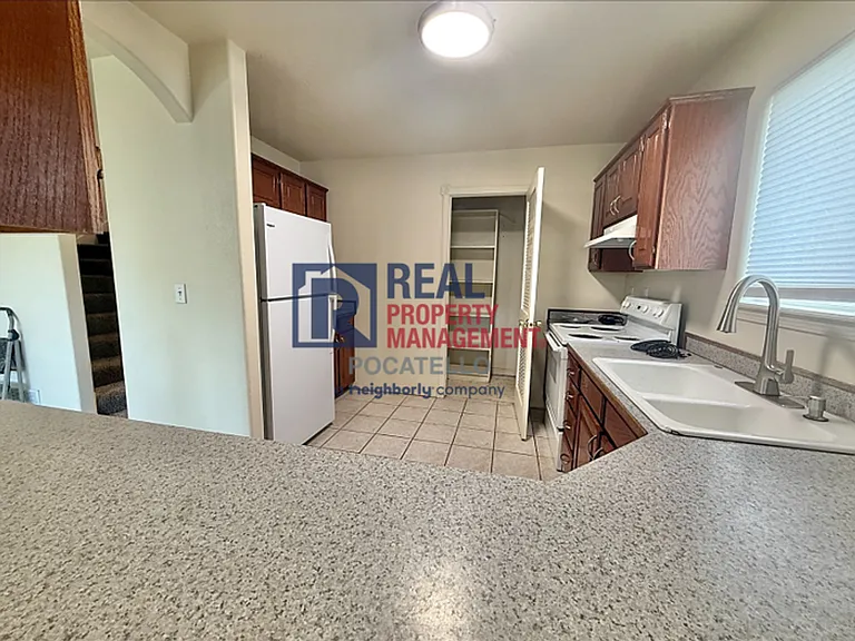 4734 & 4736 Heidi Ct — Photo 6