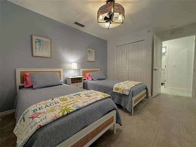 14221 Heritage Landing Blvd #2024 — Photo 20