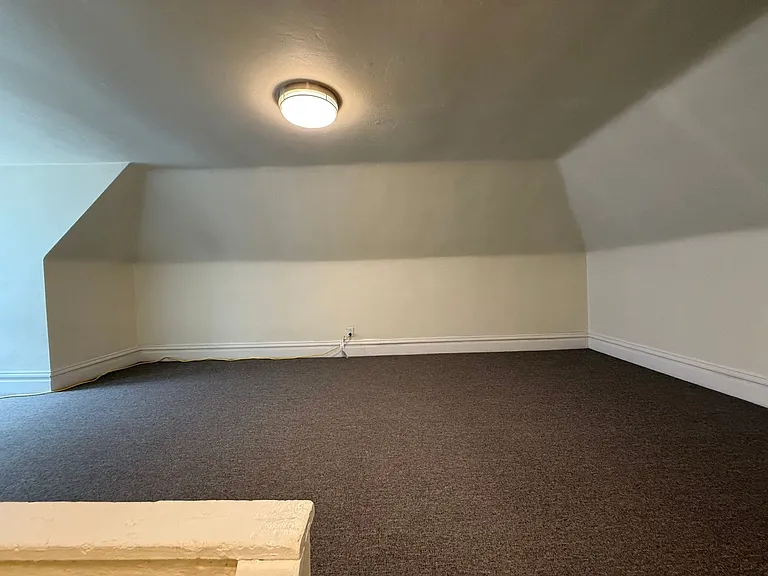 10 Exeter St #2 — Photo 22