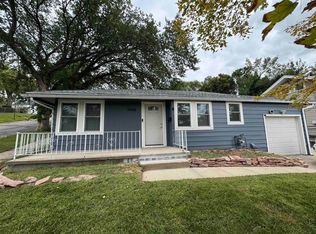 2020 McDonald St, Sioux City, IA 51104