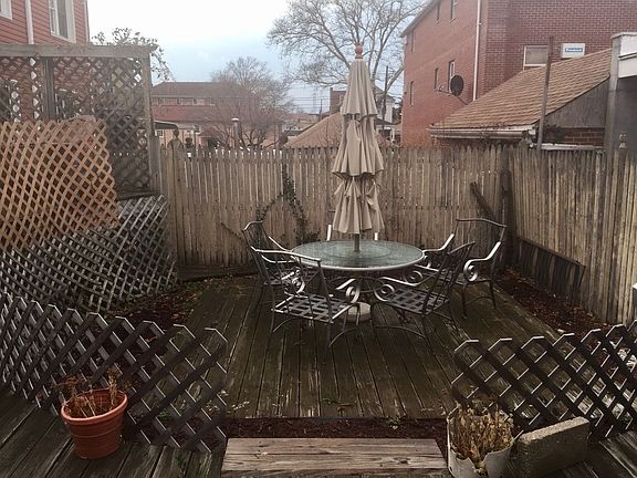 5th image of 2154 73rd St