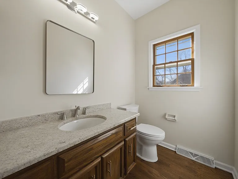 1215 Triple Crown Ct — Photo 32