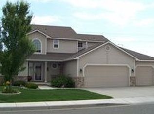 368 Lombardy Ln, Richland, WA 99352