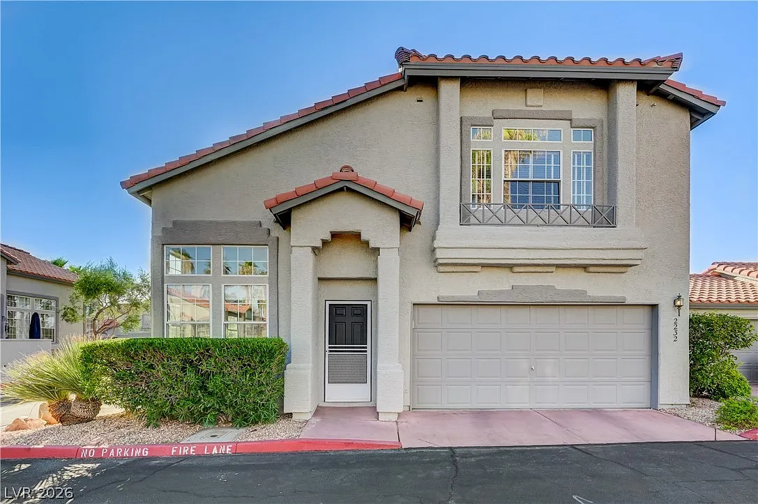 3 bed, 3.0 bath, 1476 sqft, $2,100 — Photo 1
