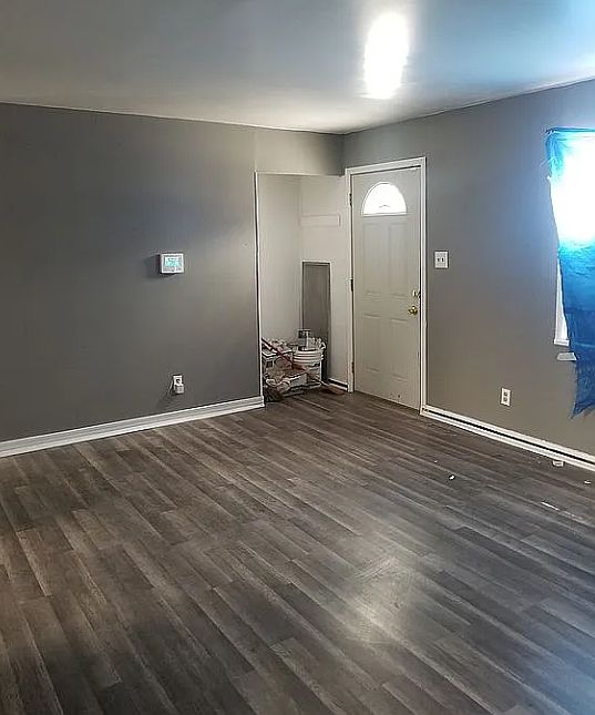 2nd image of 5037 E 10th Ave