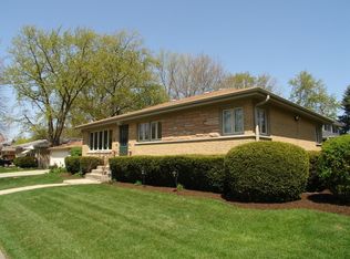 21 S Rammer Ave, Arlington Heights, IL 60004