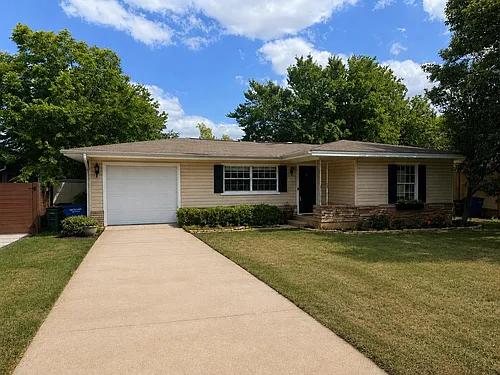 7521 Delafield Ln Photo 1