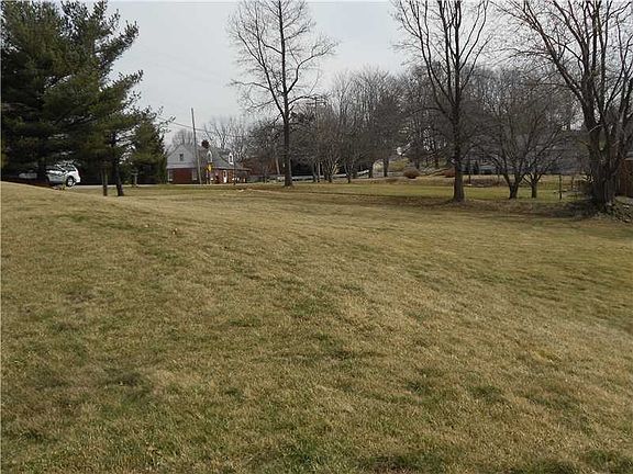 5th image of 601 Brittany Ct
