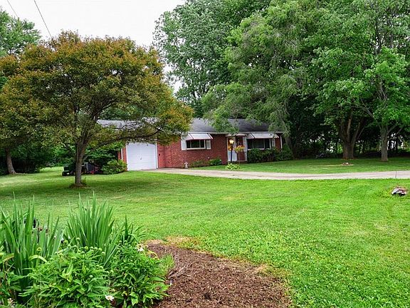 2nd image of 1117 Lower Dr
