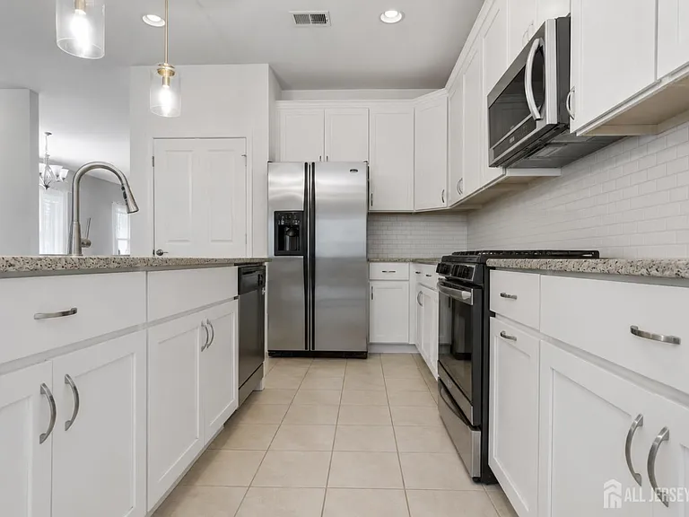 133 Savoth Ln — Photo 3