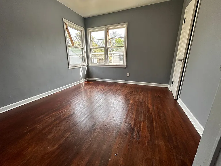 810 N Glendale St — Photo 6