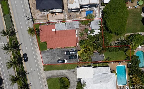 2nd image of 2412 N Ocean Blvd