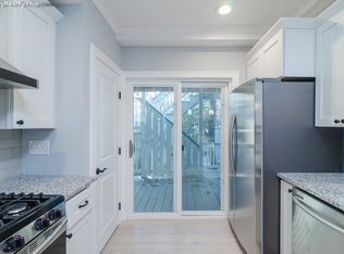 30 Rawson St FLOOR 3, Dorchester, MA 02125