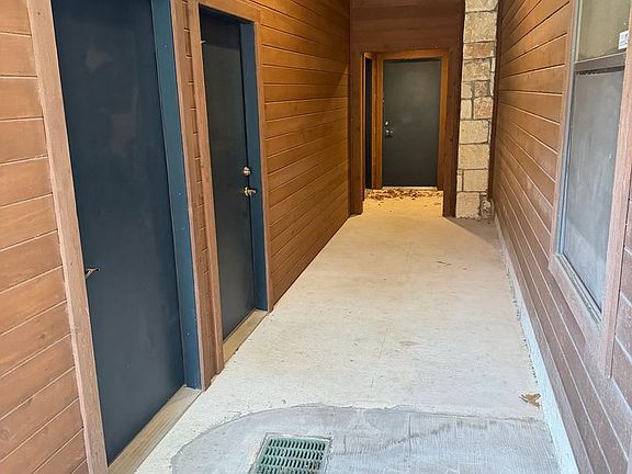 4th image of 300 San Gabriel Village Blvd APT 621