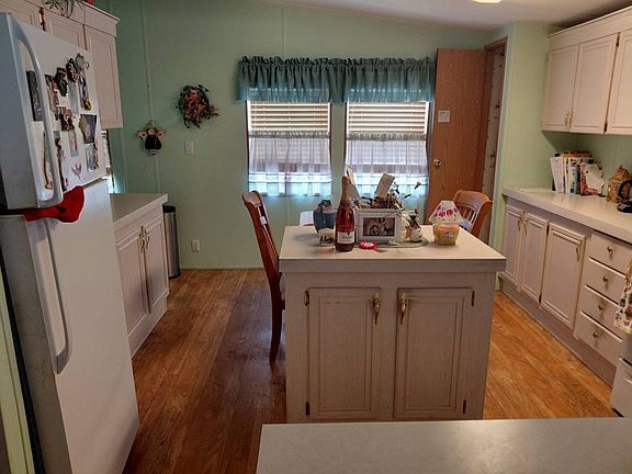 4th image of 39550 Keiths Cir