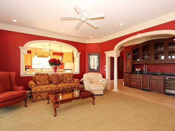 2nd image of 2215 Long Cove Cir